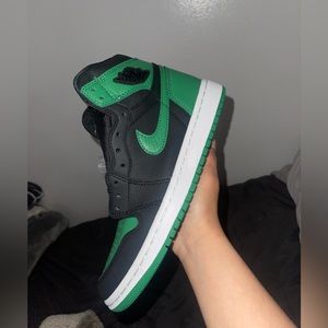 Air Jordan 1 Pine Green GS
